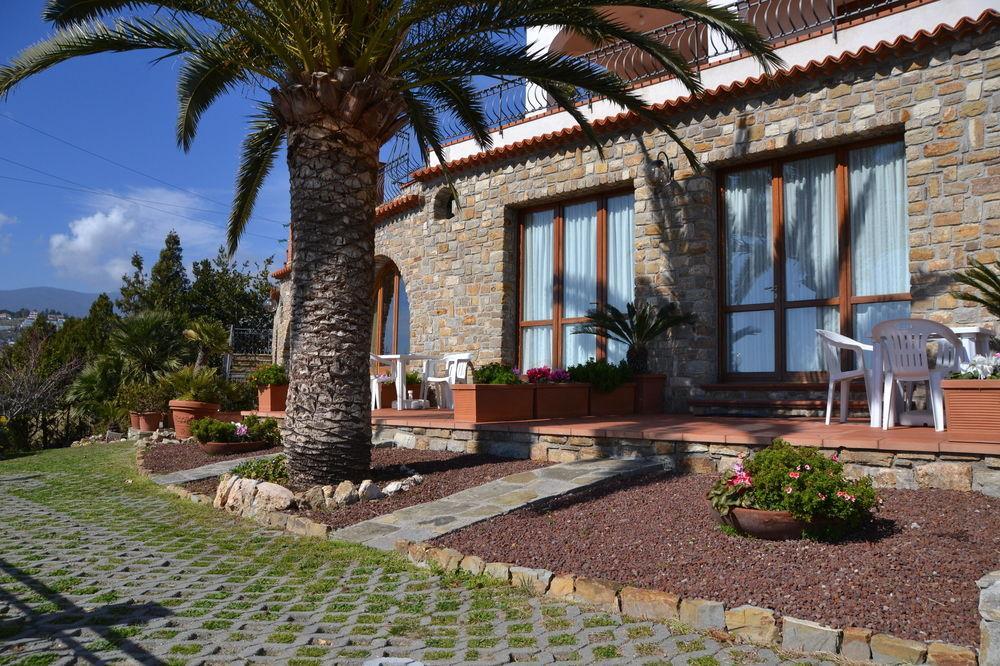 Le Terrazze Appartamenti Vacanze Сан Ремо Екстериор снимка