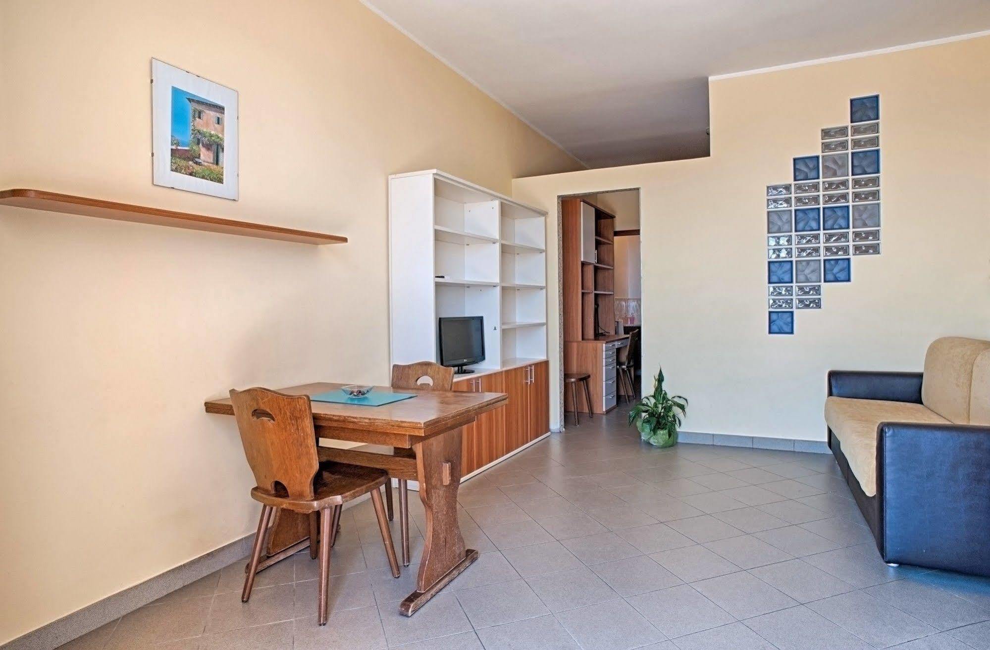 Le Terrazze Appartamenti Vacanze Сан Ремо Екстериор снимка
